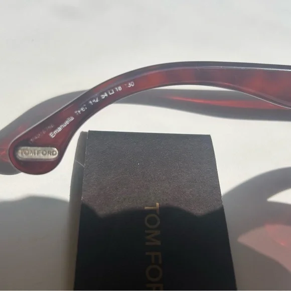 Tom Ford Emanuella Women display picture 1
